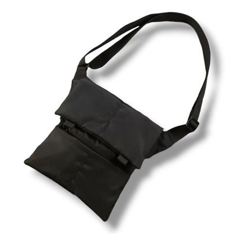 Сумка через плече 27&times;23 см Cordura 1000D з клапаном і прихованими кишенями, чорна ECJ-942027 фото